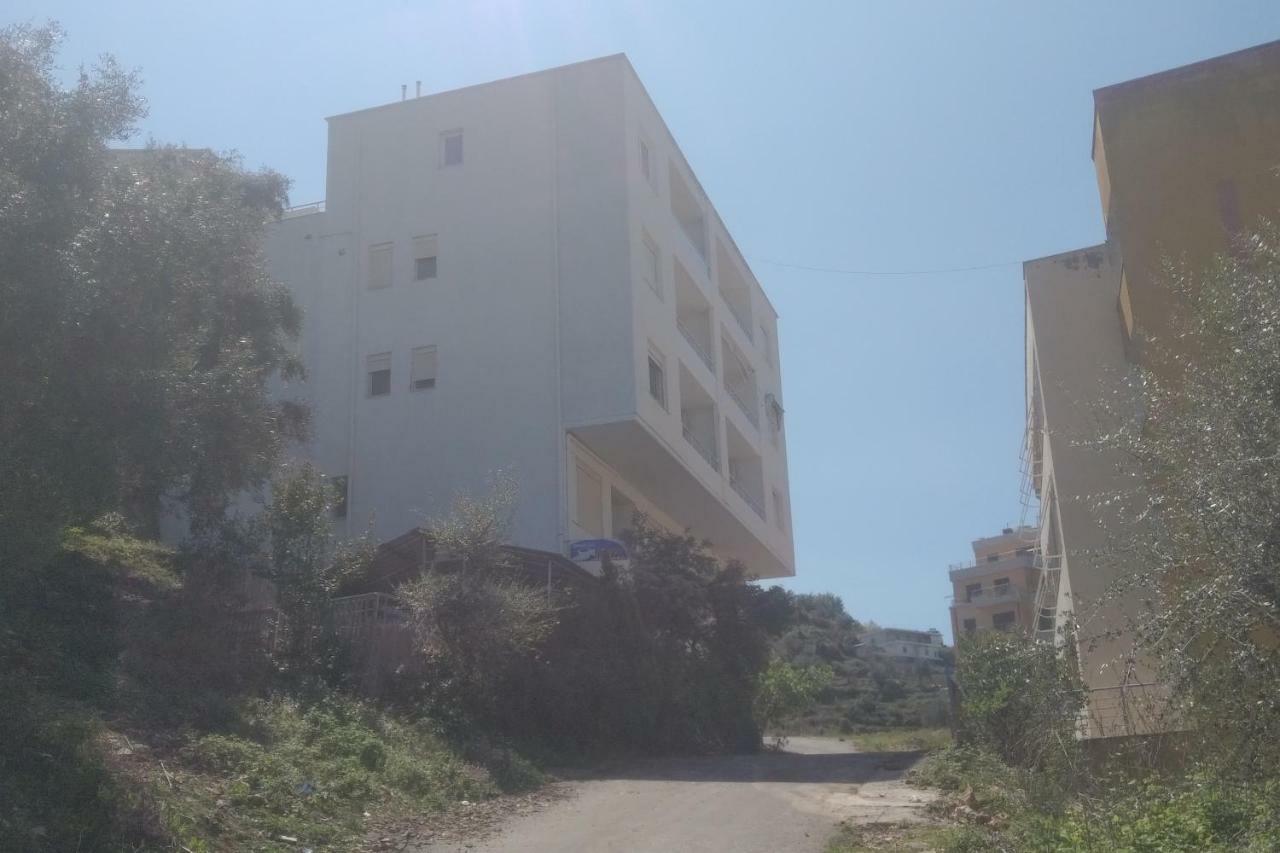 Deluxe Sea Apartment Vlorë Exterior foto