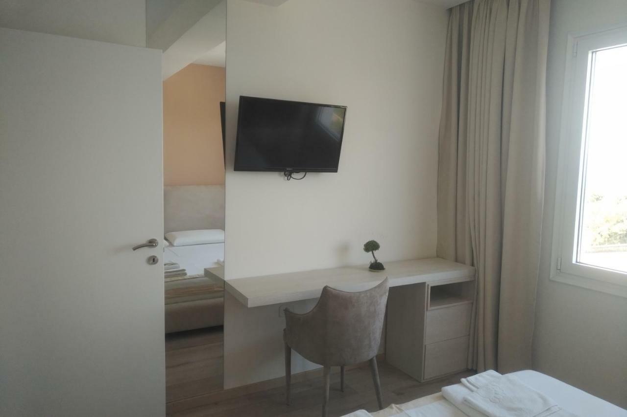 Deluxe Sea Apartment Vlorë Exterior foto