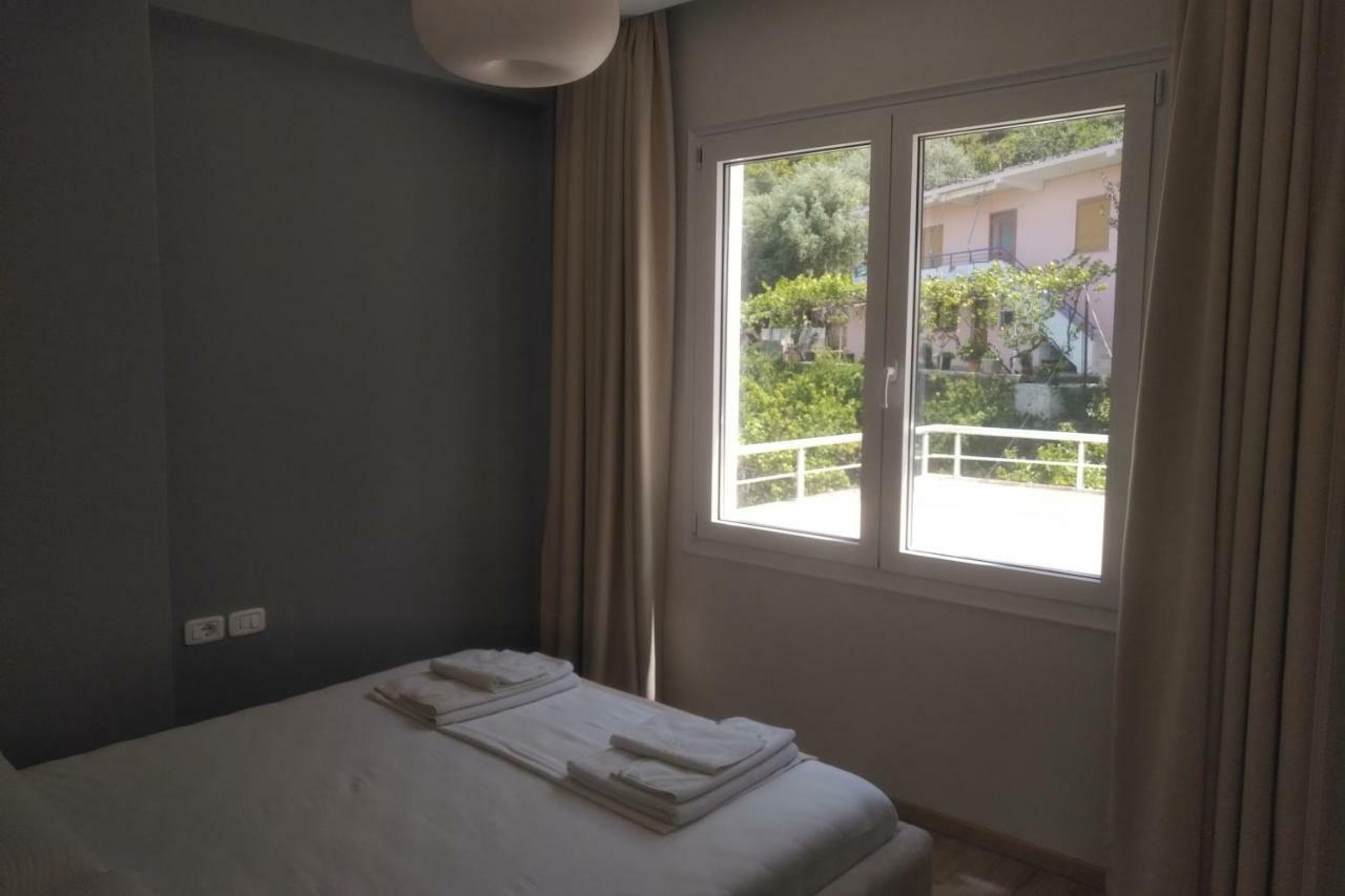 Deluxe Sea Apartment Vlorë Exterior foto