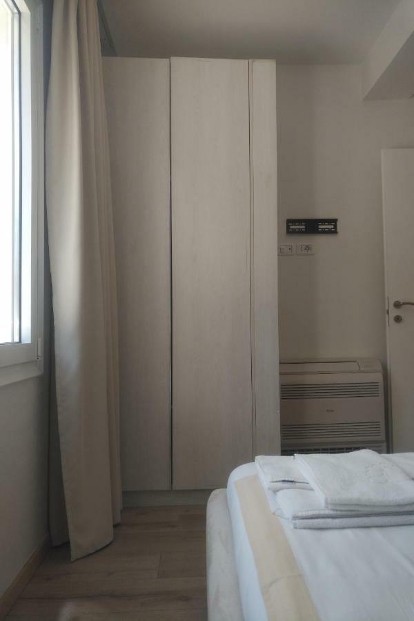 Deluxe Sea Apartment Vlorë Exterior foto