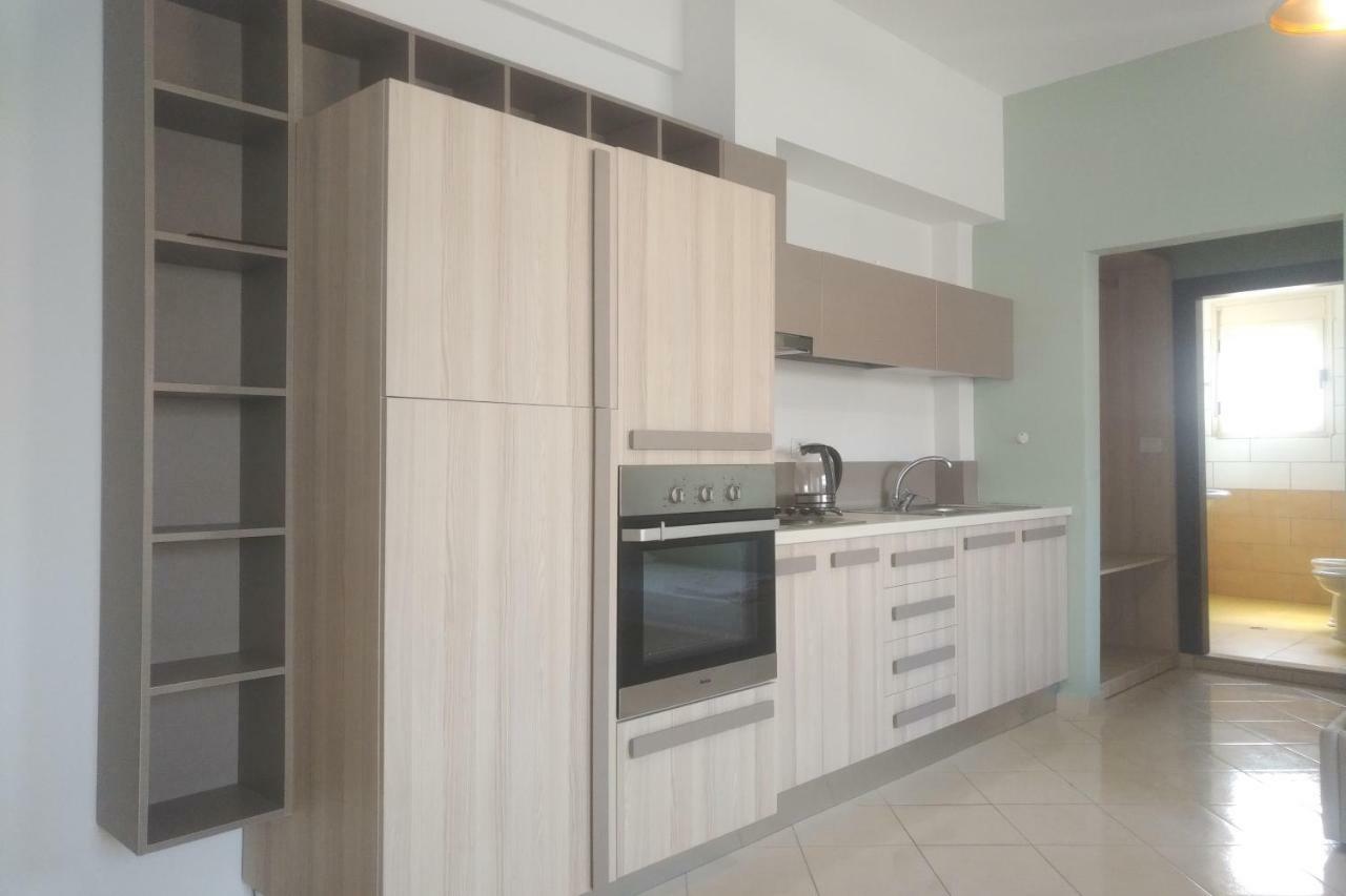 Deluxe Sea Apartment Vlorë Exterior foto